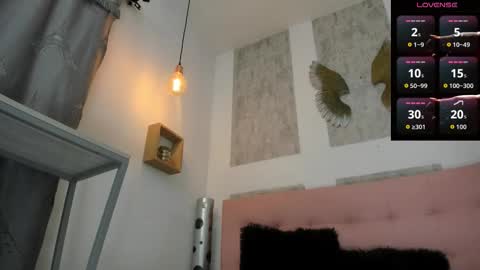 ZHAMIRA  ANDRES online show from 20, 3, 2026