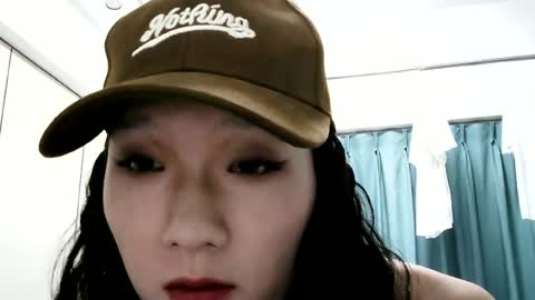 Snapshot of zhig01584 chatting on 11, 6, 2026 zhig01584 online show from 11, 6, 2026