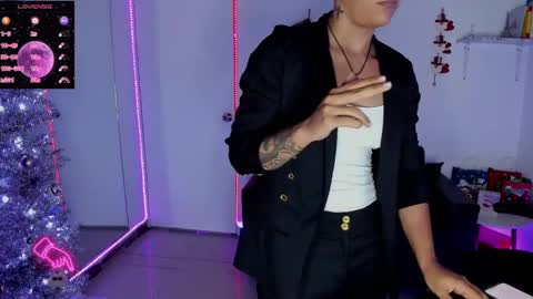 zhoestrong online show from 22, 12, 2024