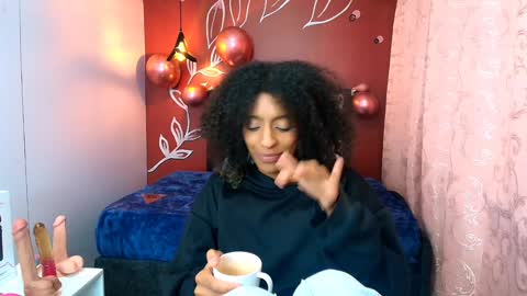 Zia Green online show from 25, 1, 2025