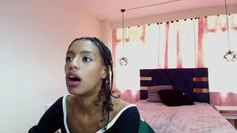 Zia Green online show from 5, 2, 2025