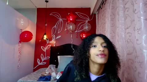 Zia Green online show from 19, 2, 2025