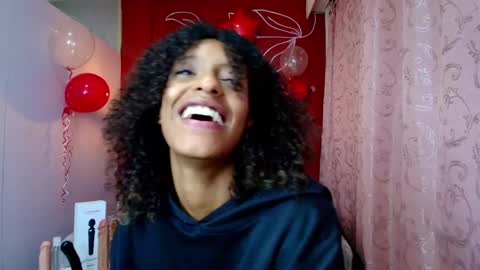 Zia Green online show from 19, 2, 2025