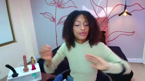 Zia Green online show from 21, 2, 2025