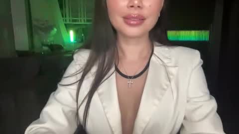 Nensi online show from 5, 12, 2025