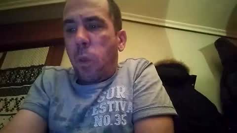 Snapshot of zigor13 chatting on 2, 2, 2026 zigor13 online show from 2, 2, 2026