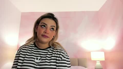 zihaadams_ online show from 24, 5, 2026