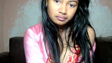 Snapshot of zina479102 chatting on 28, 7, 2026 elly online show from 28, 7, 2026