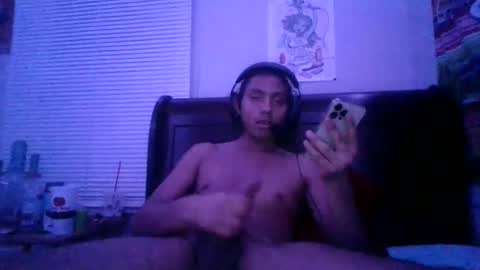 Snapshot of zionontop chatting on 5, 12, 2024 zionontop online show from 5, 12, 2024