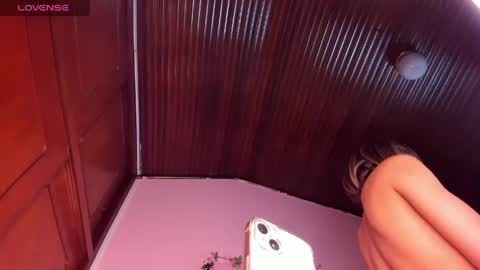 Snapshot of zoe_bakerr chatting on 25, 4, 2026 Zoe Baker online show from 25, 4, 2026