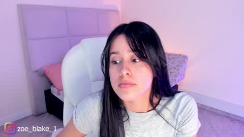 Snapshot of zoe_blake18 chatting on 30, 12, 2024 Zoe online show from 30, 12, 2024