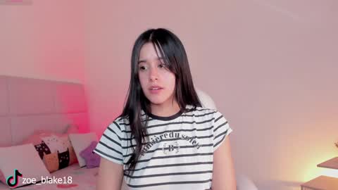 Snapshot of zoe_blake18 chatting on 10, 1, 2025 Zoe online show from 10, 1, 2025
