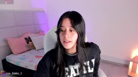 Snapshot of zoe_blake18 chatting on 26, 2, 2025 Zoe online show from 26, 2, 2025