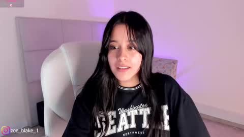 Snapshot of zoe_blake18 chatting on 26, 2, 2025 Zoe online show from 26, 2, 2025