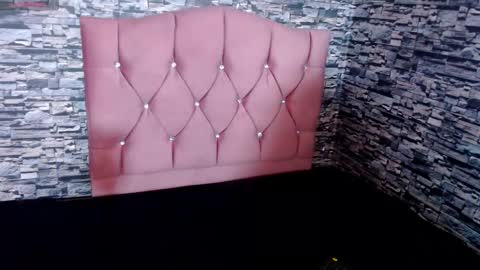 Snapshot of zoe_bronw chatting on 1, 12, 2025 Zoe Bronw online show from 1, 12, 2025