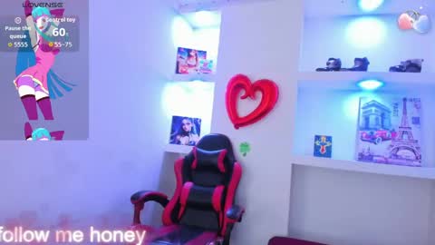 Snapshot of zoe_connor19 chatting on 21, 4, 2026 Z O E online show from 21, 4, 2026