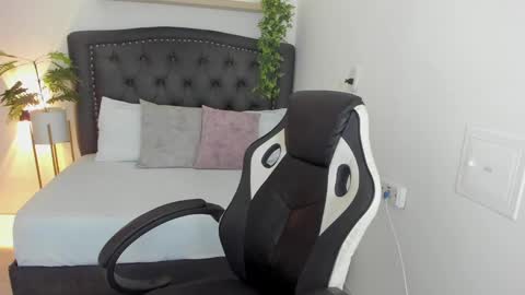 Snapshot of zoe_danae_ chatting on 14, 1, 2025 Zoe online show from 14, 1, 2025