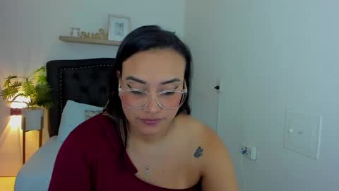 Snapshot of zoe_danae_ chatting on 8, 3, 2025 Zoe online show from 8, 3, 2025