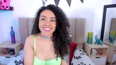 Snapshot of zoe_gruber chatting on 5, 12, 2024 Zoe Gruber online show from 5, 12, 2024