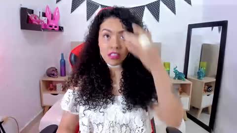 Snapshot of zoe_gruber chatting on 17, 12, 2024 Zoe Gruber online show from 17, 12, 2024