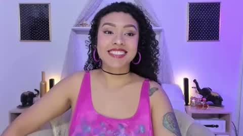 Snapshot of zoe_gruber chatting on 4, 10, 2025 Zoe Gruber online show from 4, 10, 2025