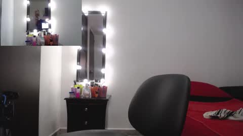 Snapshot of zoe_hotxxx chatting on 10, 1, 2025 zoe hotxxx online show from 10, 1, 2025