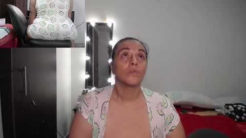 Snapshot of zoe_hotxxx chatting on 28, 9, 2025 zoe hotxxx online show from 28, 9, 2025