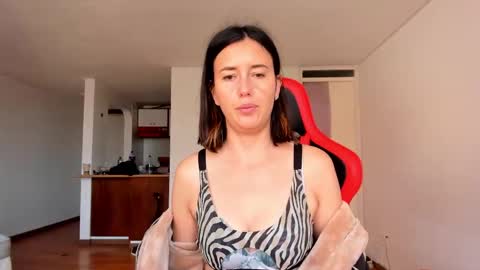 Snapshot of zoe_jeane_beker chatting on 9, 3, 2025 ZOE online show from 9, 3, 2025