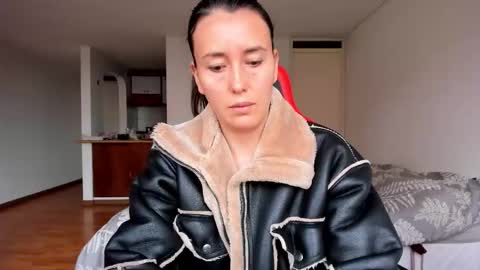 Snapshot of zoe_jeane_beker chatting on 27, 9, 2025 ZOE online show from 27, 9, 2025