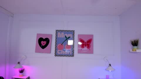 Zoe Lynch online show from 22, 12, 2025