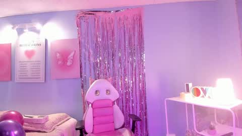 Zoe Lynch online show from 27, 3, 2026