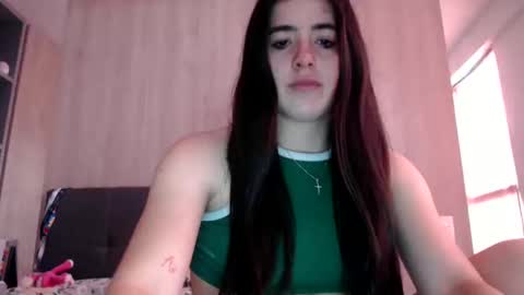 Snapshot of zoe_mill33r chatting on 2, 12, 2024 Zoe online show from 2, 12, 2024