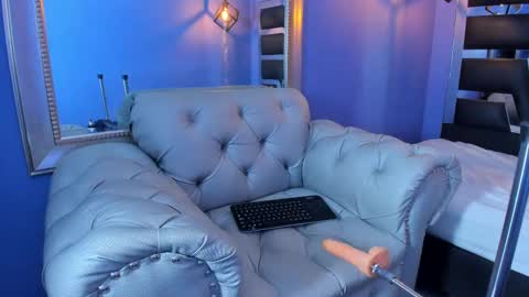 Zoe online show from 23, 9, 2025