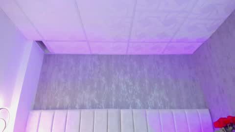 Snapshot of zoe_stargb chatting on 12, 12, 2024 Camila Aristizabal online show from 12, 12, 2024