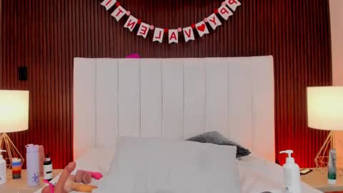 Snapshot of zoe_stargb chatting on 20, 2, 2025 Camila Aristizabal online show from 20, 2, 2025