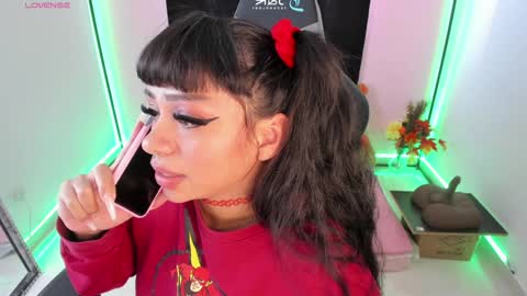 Snapshot of zoe_sullivan_ chatting on 28, 12, 2024 zoe_sullivan_ online show from 28, 12, 2024