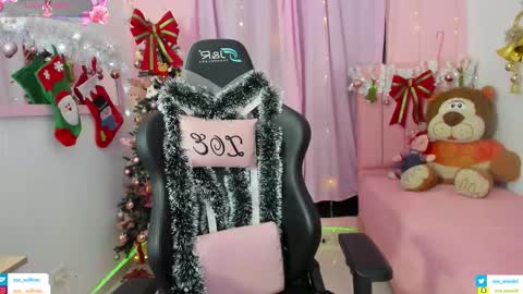 zoe_sullivan_ online show from 27, 11, 2025