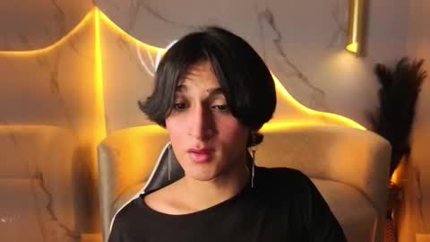 Snapshot of zoe_tp chatting on 26, 11, 2025 Zoe online show from 26, 11, 2025