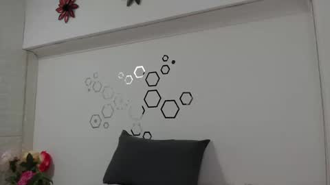 Carolina online show from 12, 9, 2025