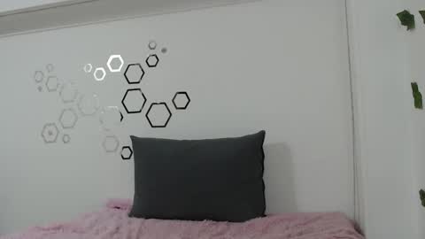 Carolina online show from 28, 9, 2025