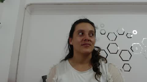 Carolina online show from 19, 11, 2025