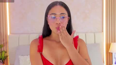 zoebarlowe online show from 1, 12, 2025