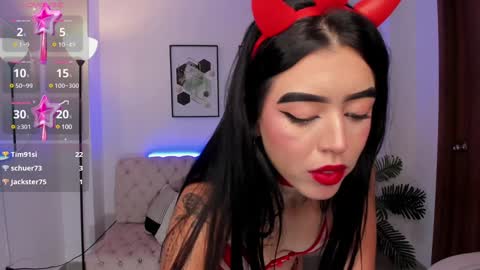 Snapshot of zoee_jackson chatting on 10, 12, 2024 zoee jackson online show from 10, 12, 2024