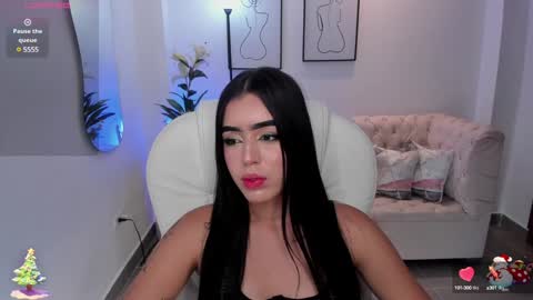 Snapshot of zoee_jackson chatting on 14, 12, 2024 zoee jackson online show from 14, 12, 2024