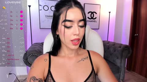 Snapshot of zoee_jackson chatting on 2, 1, 2025 zoee jackson online show from 2, 1, 2025