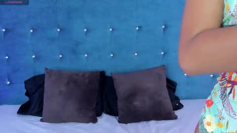 Snapshot of zoeeevanns chatting on 1, 10, 2025 zoeeevanns online show from 1, 10, 2025