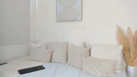 Snapshot of zoegarner10 chatting on 19, 11, 2025 zoegarner10 online show from 19, 11, 2025