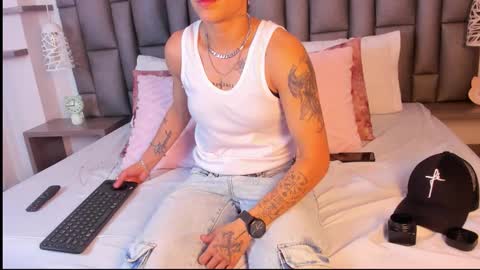 Zoe Krug online show from 17, 3, 2026