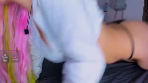 Snapshot of zoemiller32 chatting on 23, 11, 2025 CuteZoe online show from 23, 11, 2025