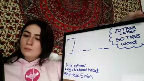 zoepleasing online show from 5, 3, 2025